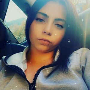 Meet your Posher, Ana